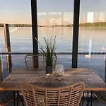 Hausboot Hafenprinz Botel *