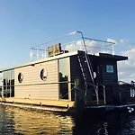 Hausboot Hafenprinz Lubecca