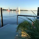 Hausboot Hafenprinz Botel Lubecca