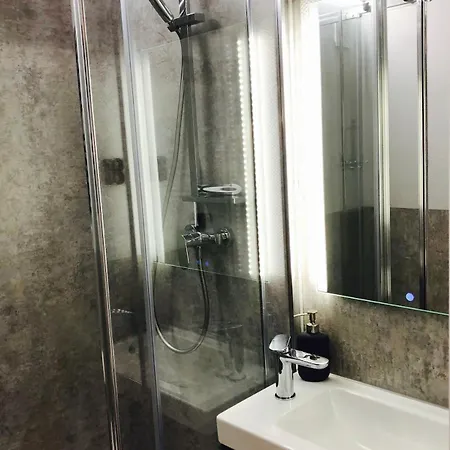 Hausboot Hafenprinz * Lübeck