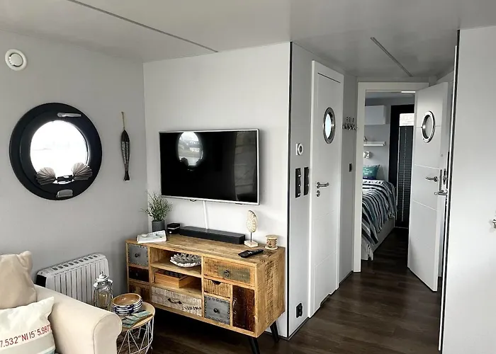 Hausboot Hafenprinz Botel